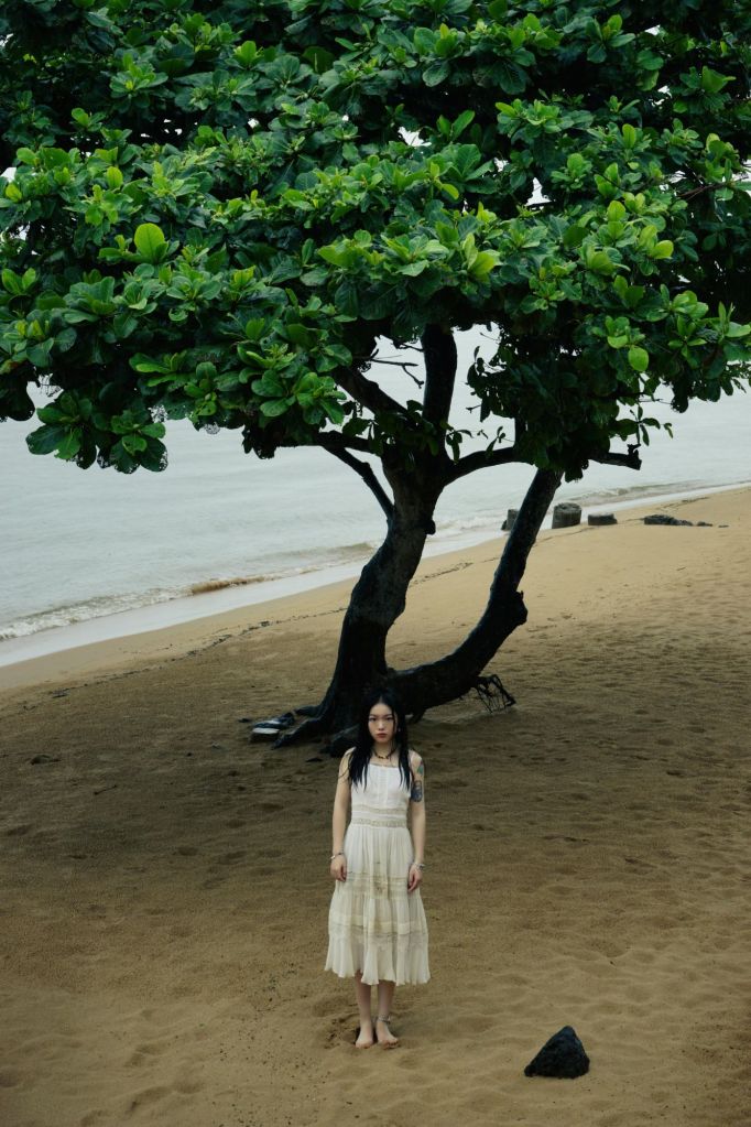 You are more vulnerable when you need advice than when you don't